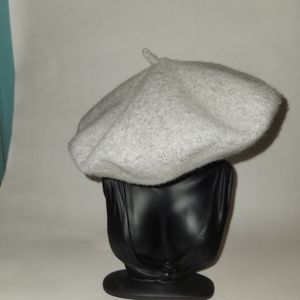 Grey felted beret